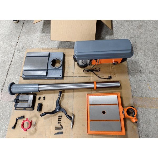 Станок сверлильный напольный GTM ZJ5132 (1100 Вт, МТ4) с тисками