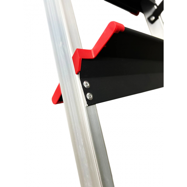 Стремянка 4сх. верх.вс.-0,86м KMH0104BP, ступеньки 13см., анодированный алюминий