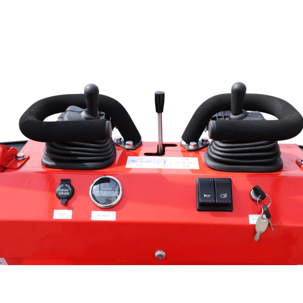 Мінінавантажувач колісний GTM RIX600 238/600кг/дизель.11,7к.с.